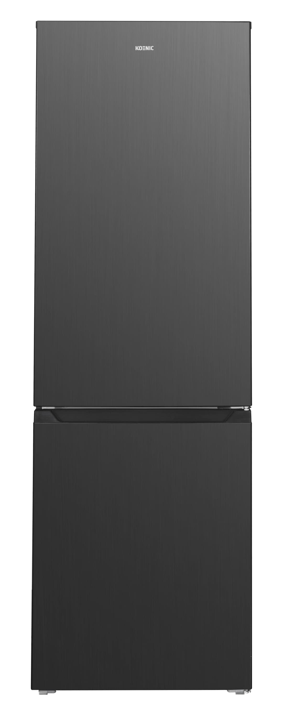 Ein schwarzer KOENIC-Kühlschrank mit zwei Türen. Der Markenname steht oben. Die Oberfläche hat eine gebürstete Metallstruktur.