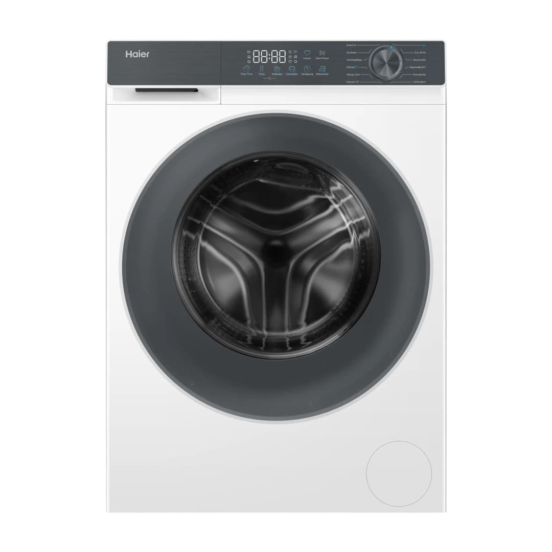 Eine weiße Haier Waschmaschine mit einem dunklen Bullauge und Bedienfeld.