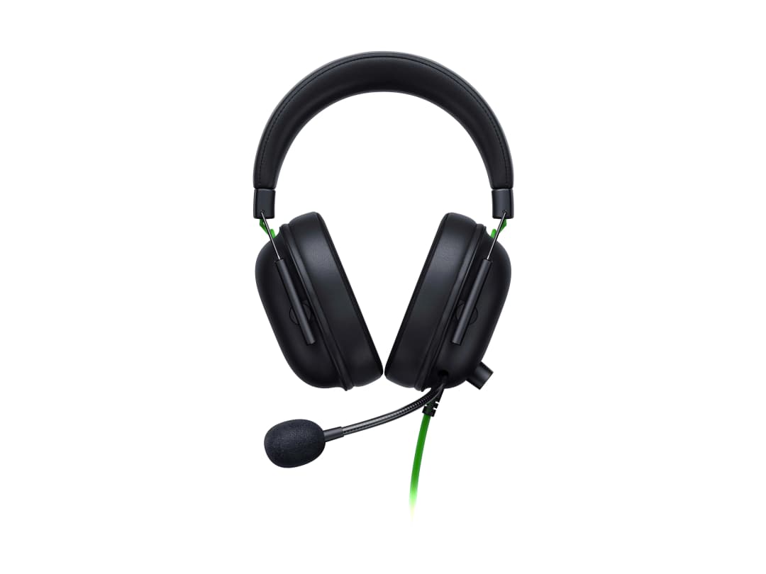 Schwarze Gaming-Kopfhörer mit Mikrofon.